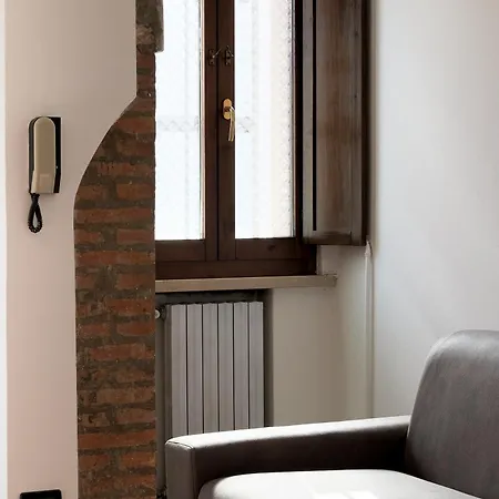 Appartamento Parisi - *